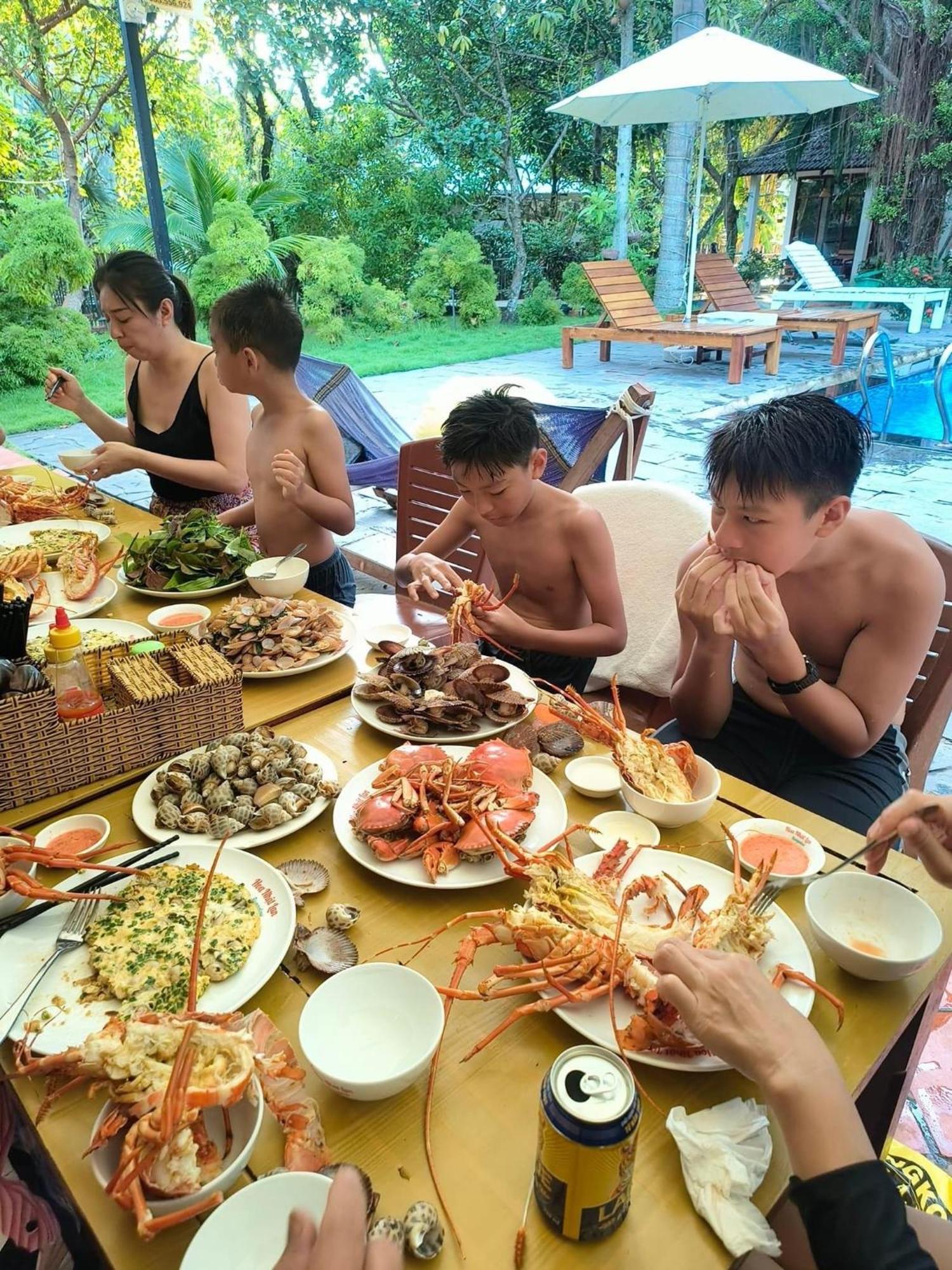 Have Fun Phu Quoc Villa Exterior photo